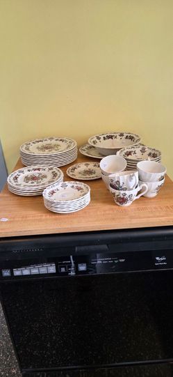 Vintage Bouquet dishes