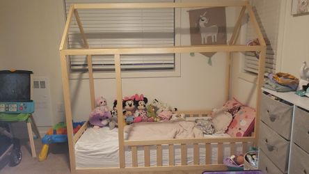 Montessori House Bed With Rails Twin