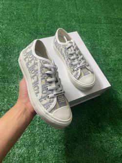 Women shoes (S8 only)
