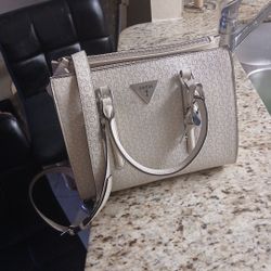 Bolso  Guess Y Perfume Coach De Mujer 