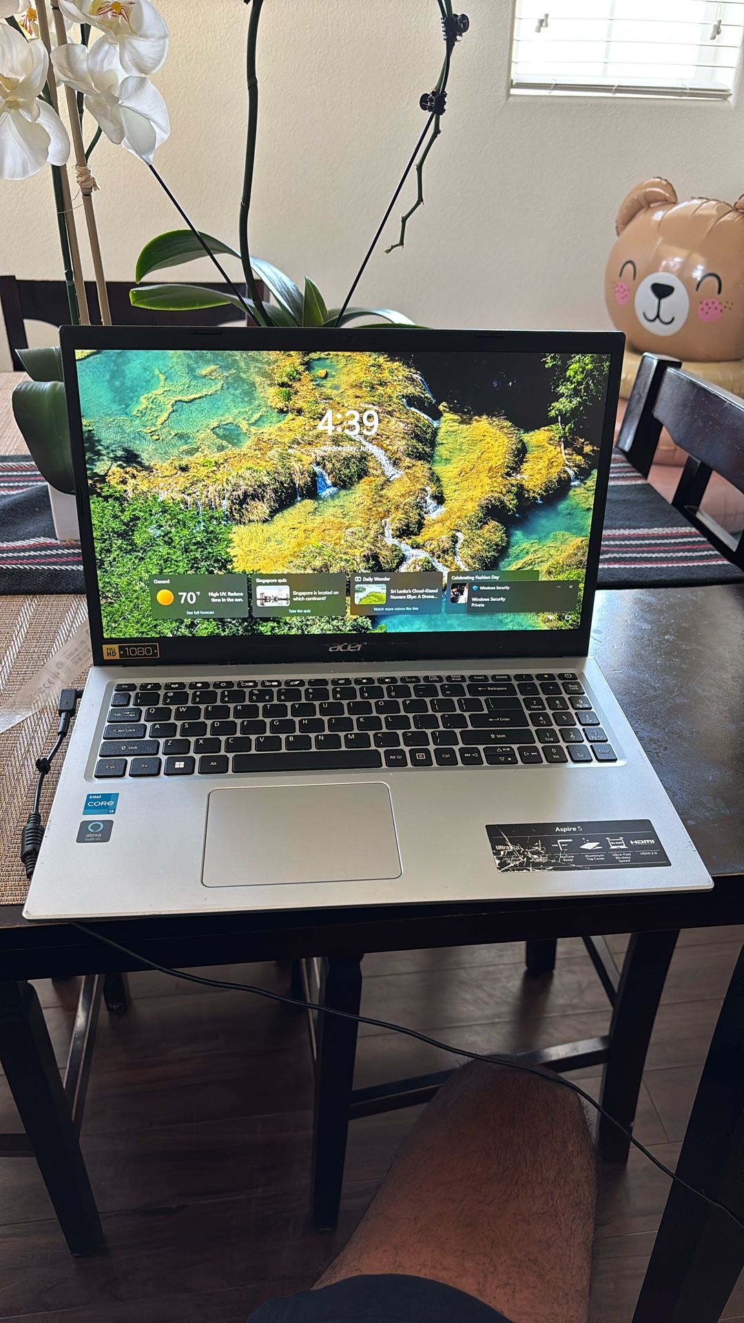 Acer Laptop (Perfect Condition)