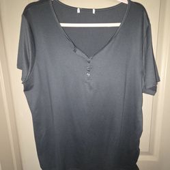 Women's top size 1xl