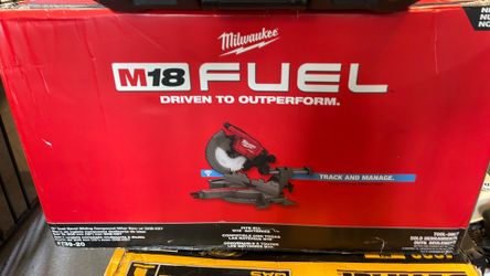 Milwaukee dual bevel sliding compound miter saw