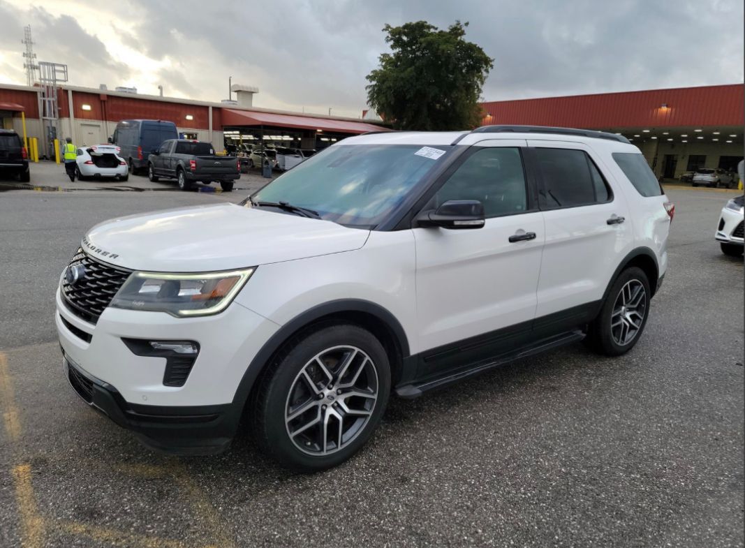 2018 Ford Explorer