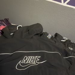 NIKE HOODIE LUXURY AUTHENTIC