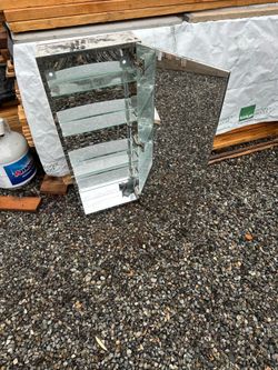 Wall medicine cabinet/mirror