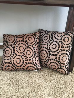 Toss pillows