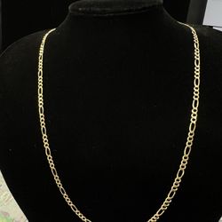 $900 Yellow Gold Figaro Chain