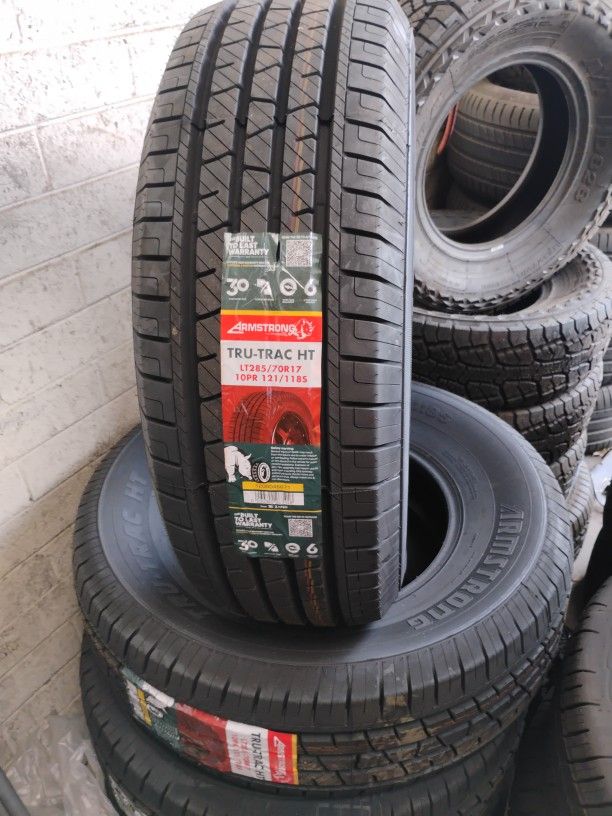 New Set Of Tires 285 70 17 Lt