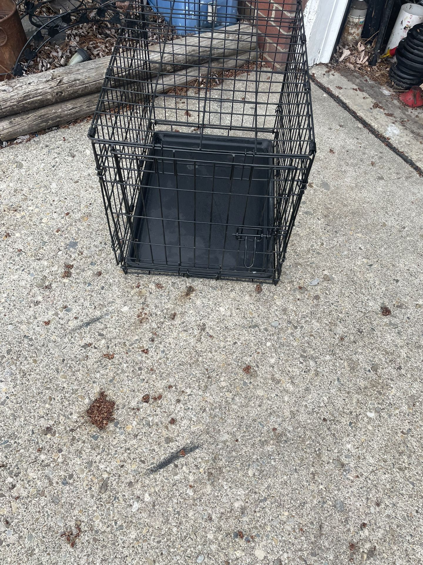 Medium Folding Dog Cage