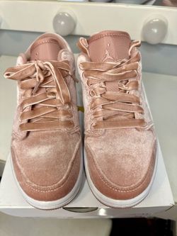 Nike Women’s Air Jordan 1 Low SE