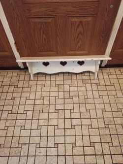 Wall hanging decorative shelf