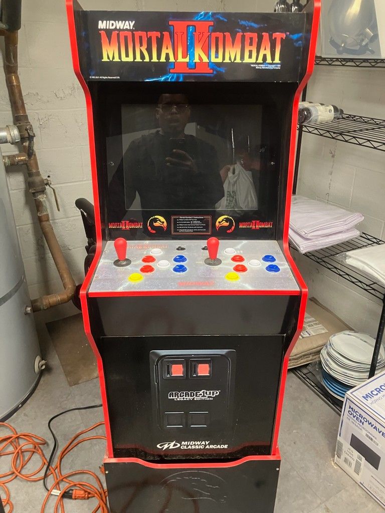 Like New 1up Arcade Mortal Kombat II Deluxe