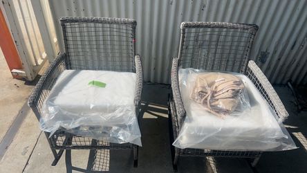 2Piece Outdoor Rocking Chair ,Washable Cushion Covers | Sturdy Wicker Chairs | Comfortable Seating | Outdoor Relaxation, Gray Rattan Beige Cushion