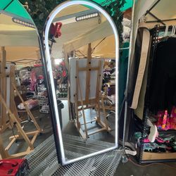LED MIRROR - 71 x 32 Full Length Dimmable LED Arch Light Up Mirror With Stand 71x32