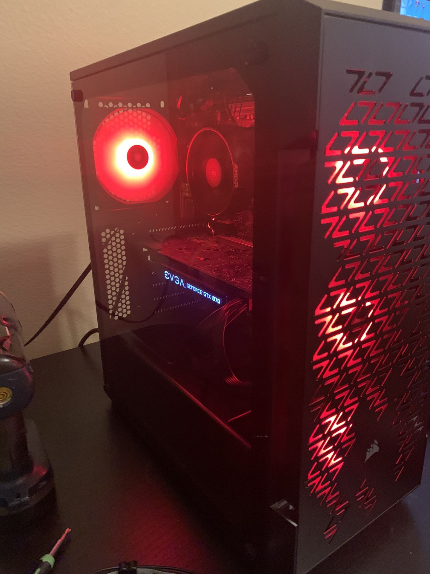 Gaming Pc (optional mechanical keyboard and oculus rift)