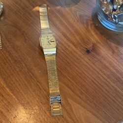 pulsar vintage gold color stainless steel watch