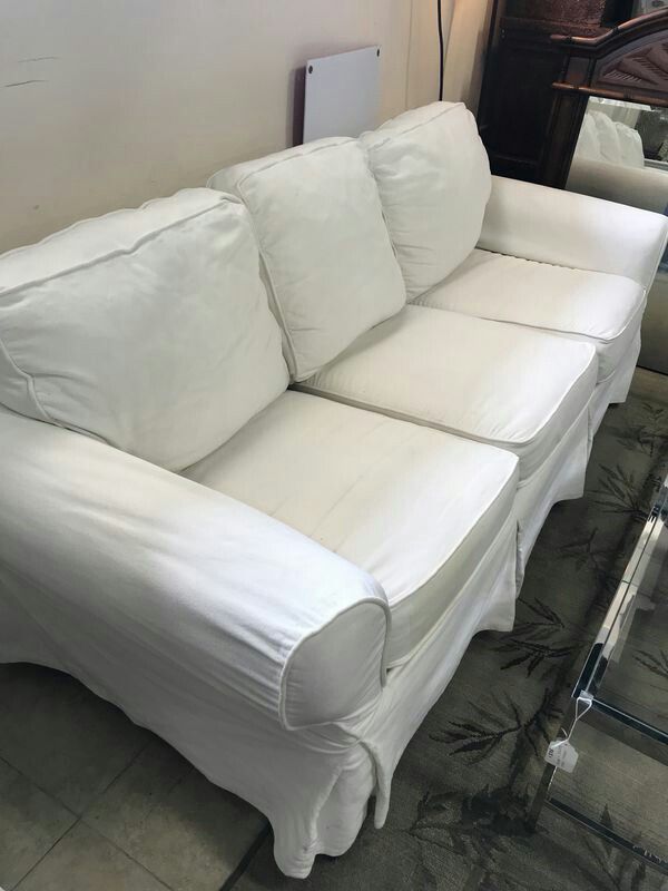 Pottery Barn Beachy White Linen Slipcover Sofa Couch For In Pottery Barn Beachy White Linen Slipcover Sofa Couch For In Oakland Park Fl Offerup