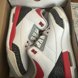 Kids Fire Red Jordan 3’s
