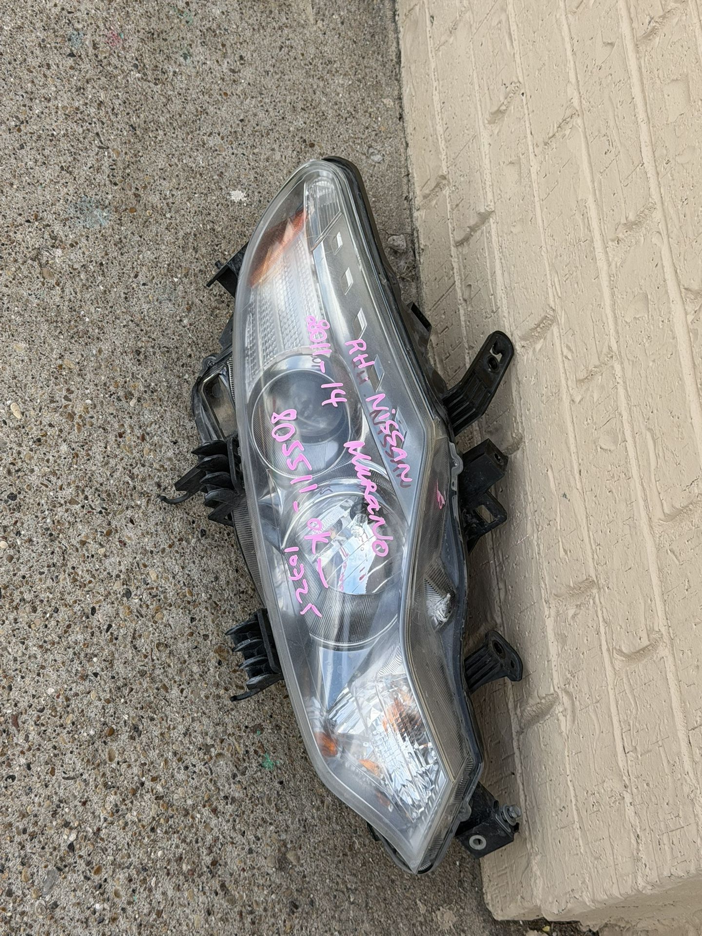 2014 Nissan Murano Right Headlight