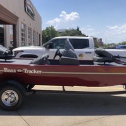 2023 Bass Tracker