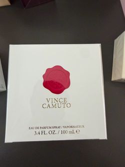 VINCE CAMUTO