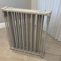 Toddleroo Baby Gate  - 3 In 1 Metal Superyard Baby Play Yard: 6 Panel Playpen