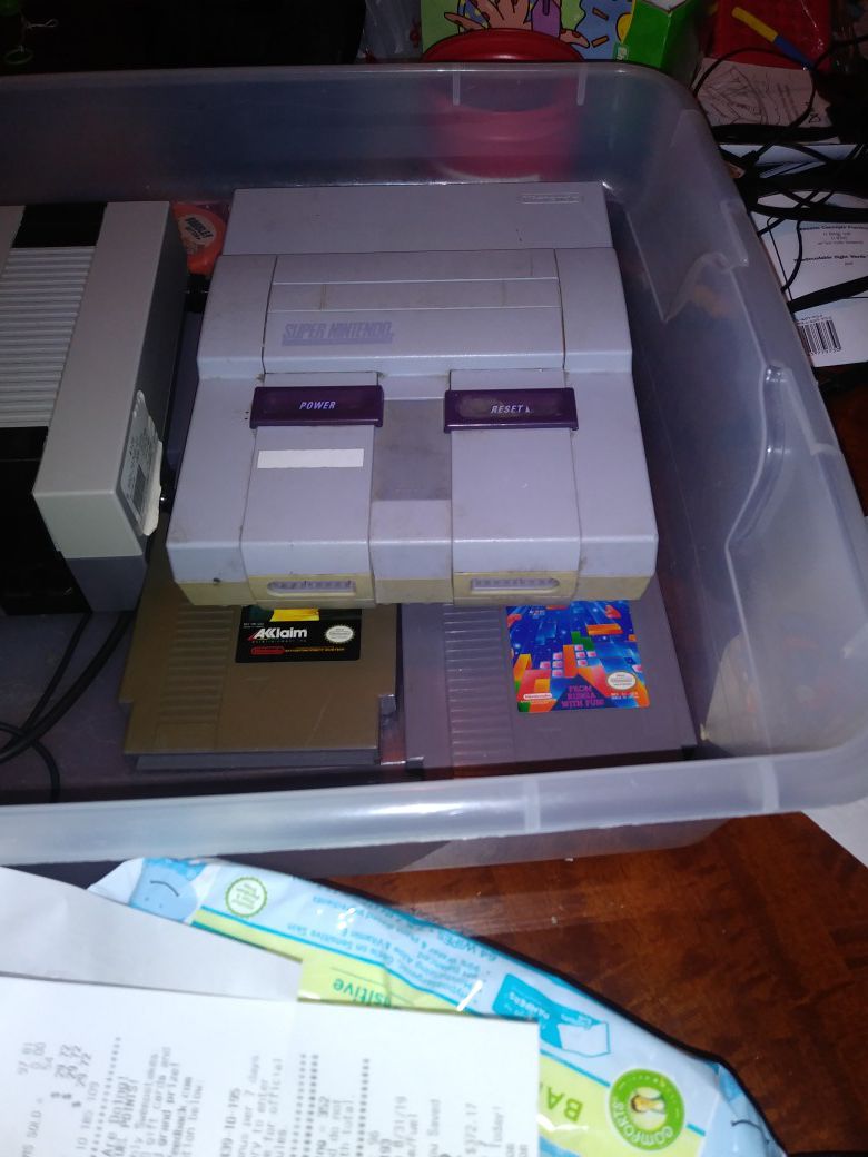 Super Nintendo Powers up but does not come on