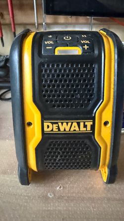 DeWalt DCR006 Bluetooth  Speaker