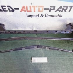 2016 - 2017 - 2018 - 2019 - 2020 - 2021 - 2022 TOYOTA TACOMA FRONT BUMPER COVER OEM AY29621