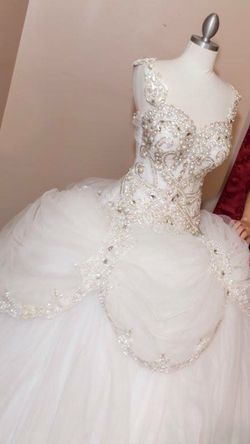 Wedding dress