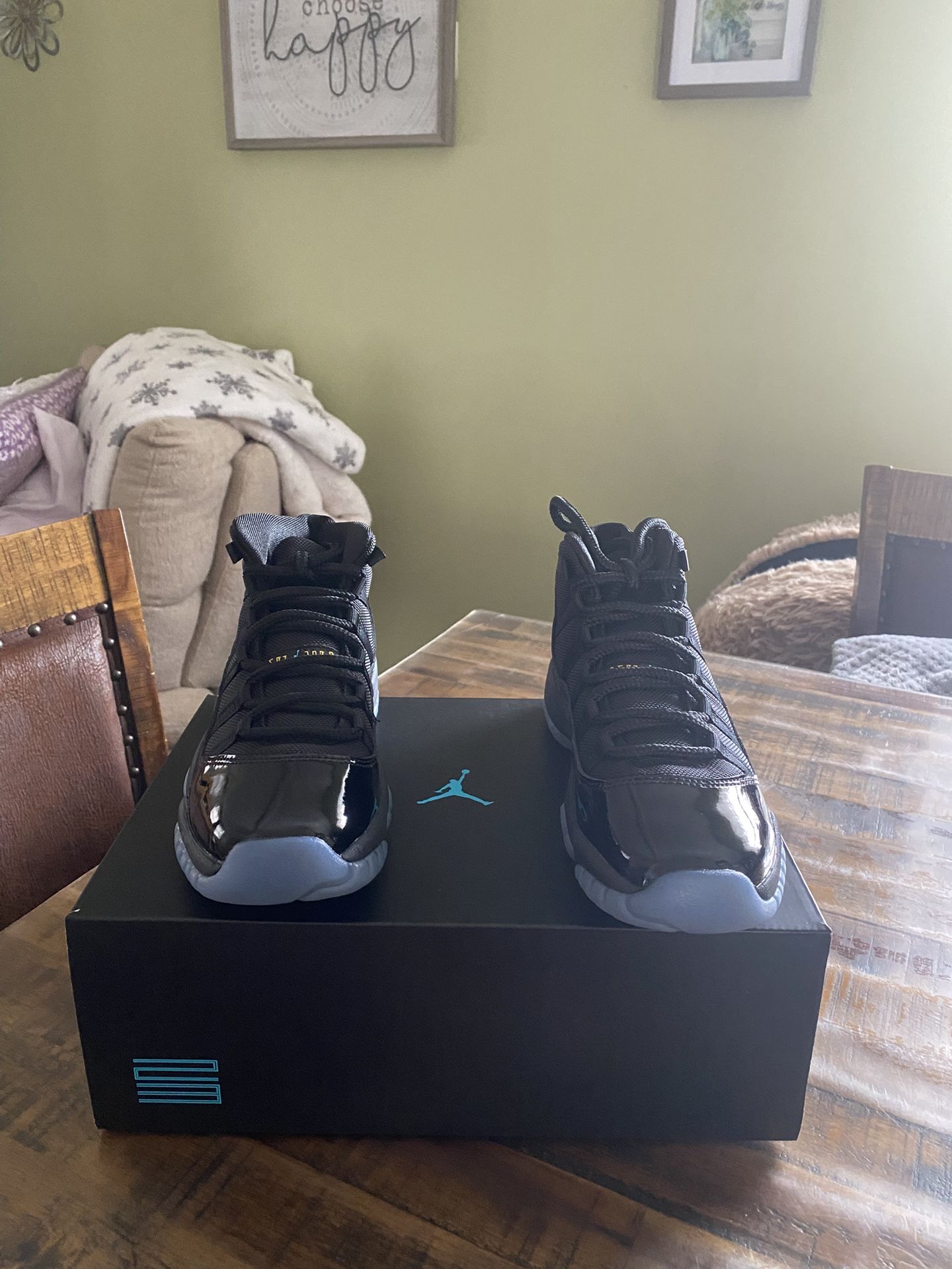 AIR JORDAN 11 GAMMA BLUE GRADESCHOOL SIZE 6y