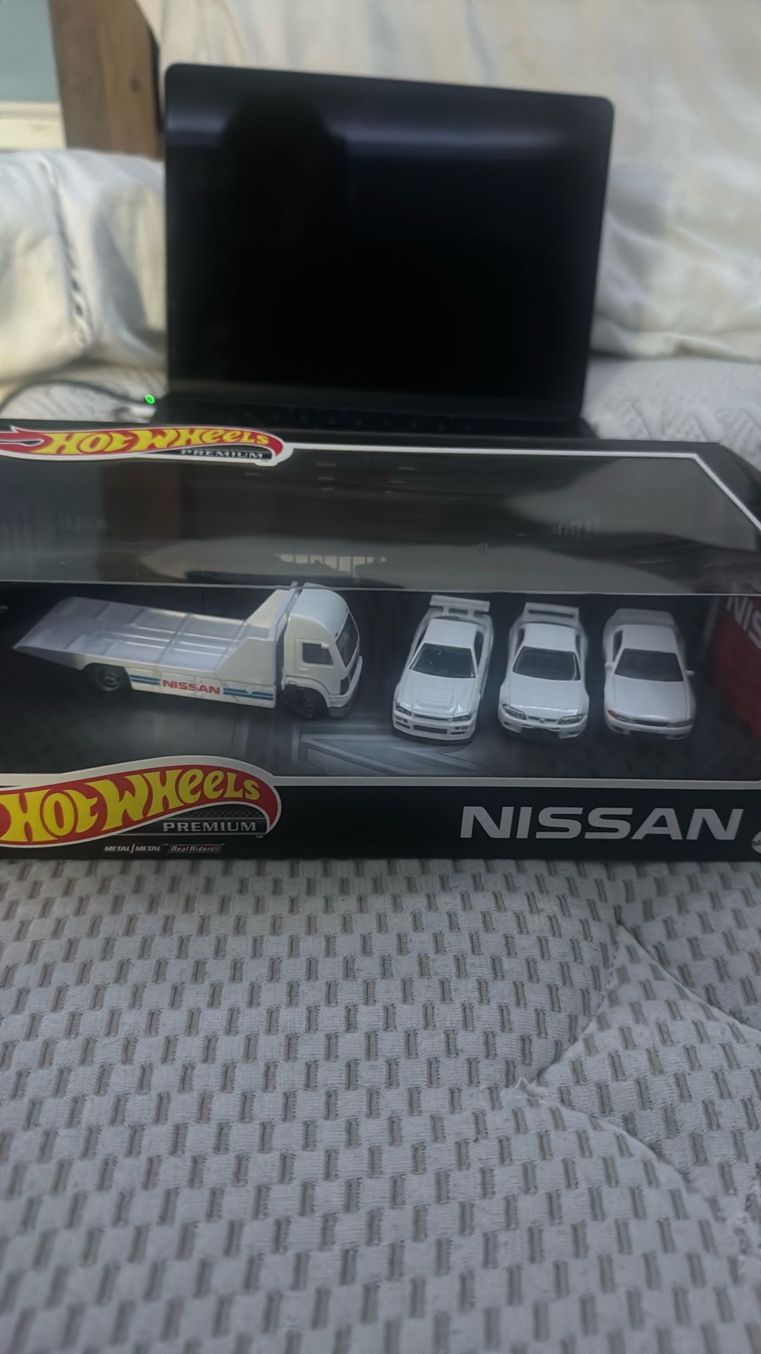 Nissan Skyline Set