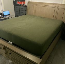 California King Bed