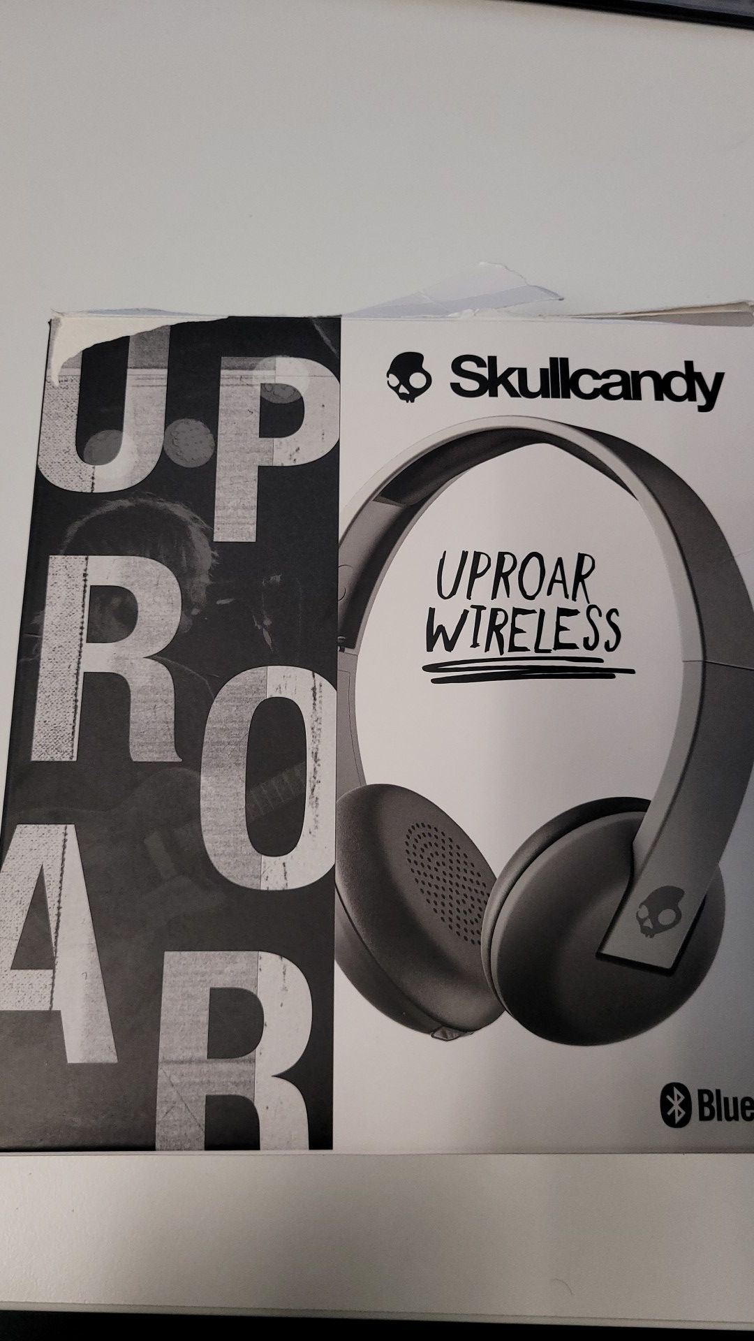 Skullcandy uproar wireless headphones (Mint)