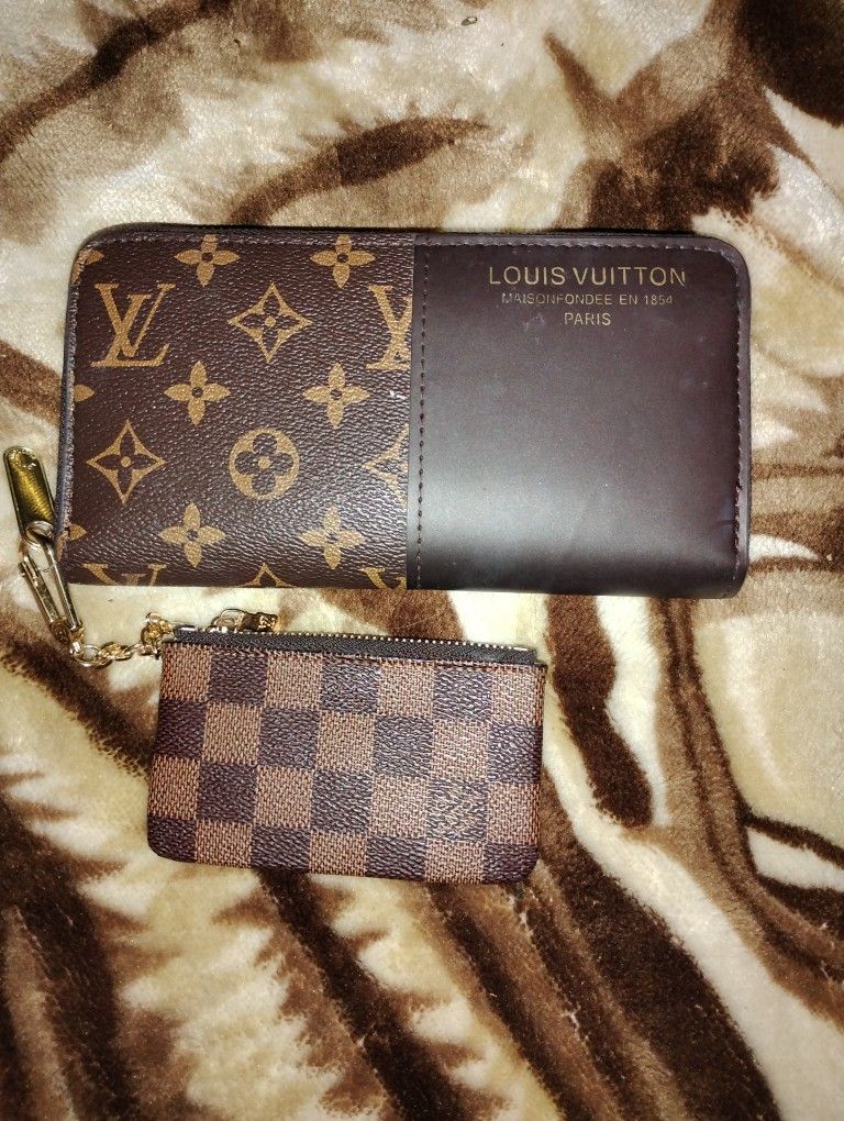 Louis Vuitton Wallet /Change E