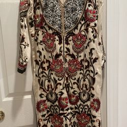 New Beautiful  Silk Embroidery Shirt  Kameez Size M