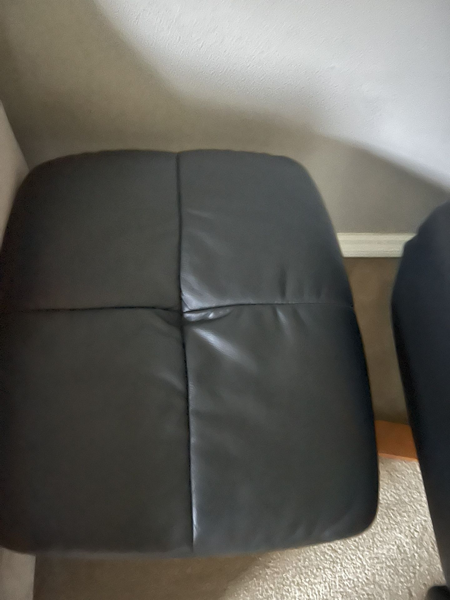 Black Leather Chair With Ottoman