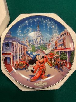 Disney plate Main Street USA Bradford Exchange