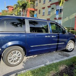 2013 Chrysler Town & Country