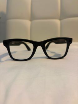 Meta glasses