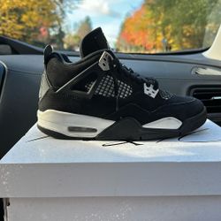 Jordan 4 White Thunder Asking $90