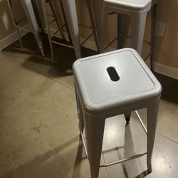  Barstools