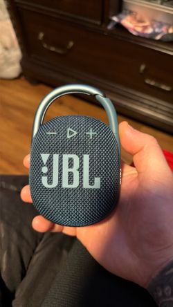 JBL clip 4 like new