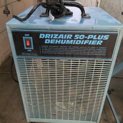 DEHUMIDIFIER 