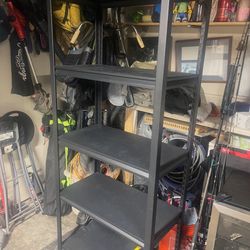 Heavy duty storage shelf