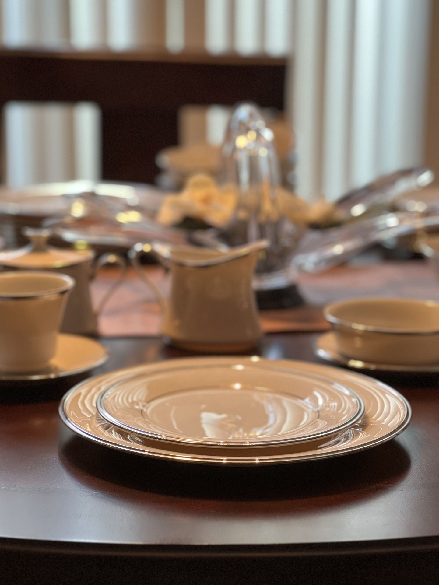 The Lenox solitaire bone china dish set