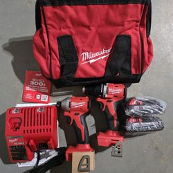 Milwaukee M18 Brushless 2-Tool Combo Kit 