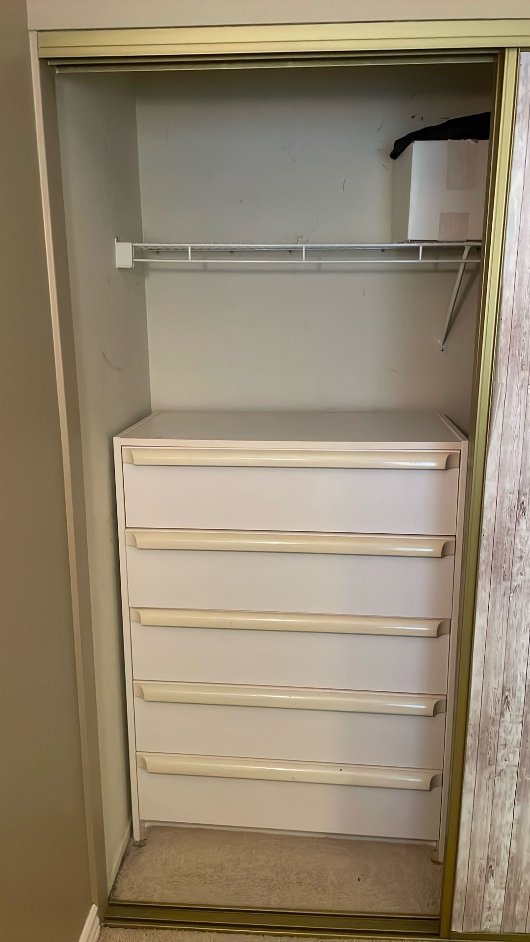 White Dresser & Hutch