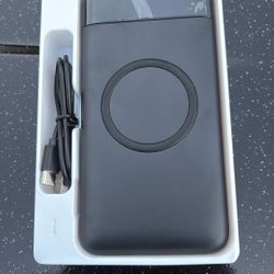 Wireless Portable Charger 30,800mAh,15W Wireless Charging USB C Power Bank,25W PD QC 4.0 Fast Charging 4 Outputs Travel Essentials Battery Pack Compat